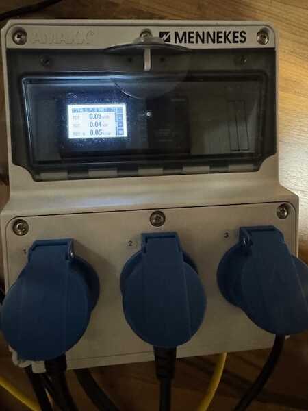 PAC2200 power analyzer